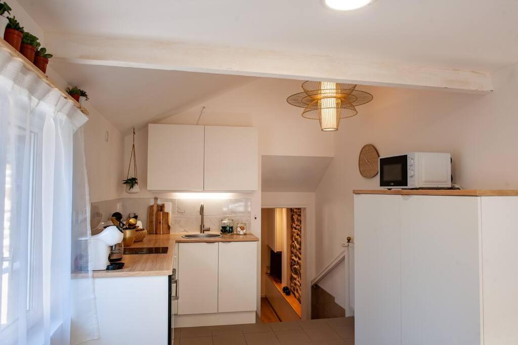 Le Cocoon - Appartement Dans Maison Du Xviieme Siecle Fougères Екстериор снимка