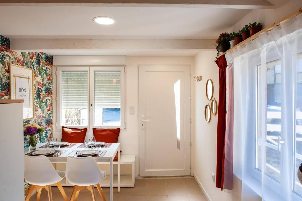 Le Cocoon - Appartement Dans Maison Du Xviieme Siecle Fougères Екстериор снимка