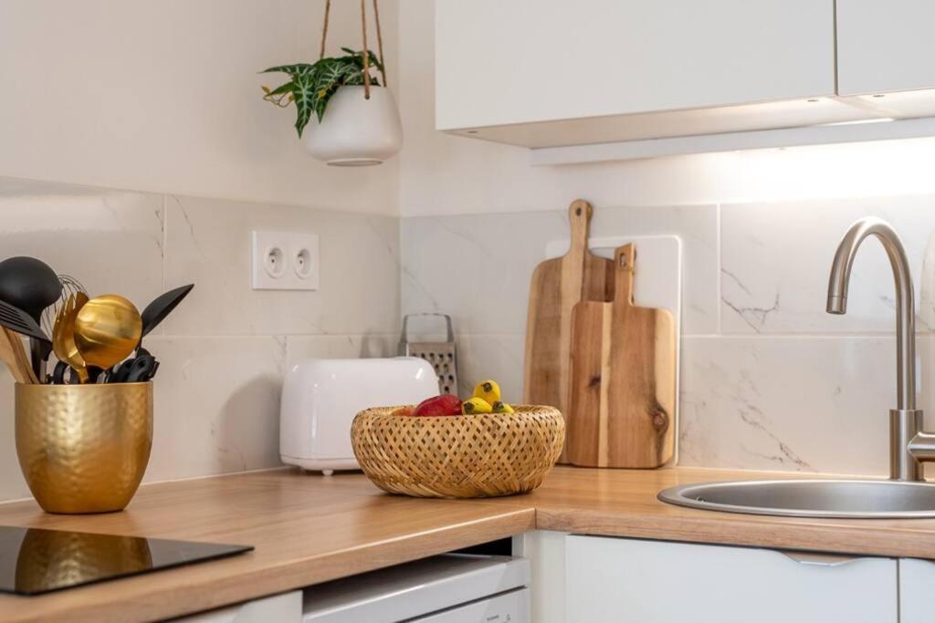 Le Cocoon - Appartement Dans Maison Du Xviieme Siecle Fougères Екстериор снимка