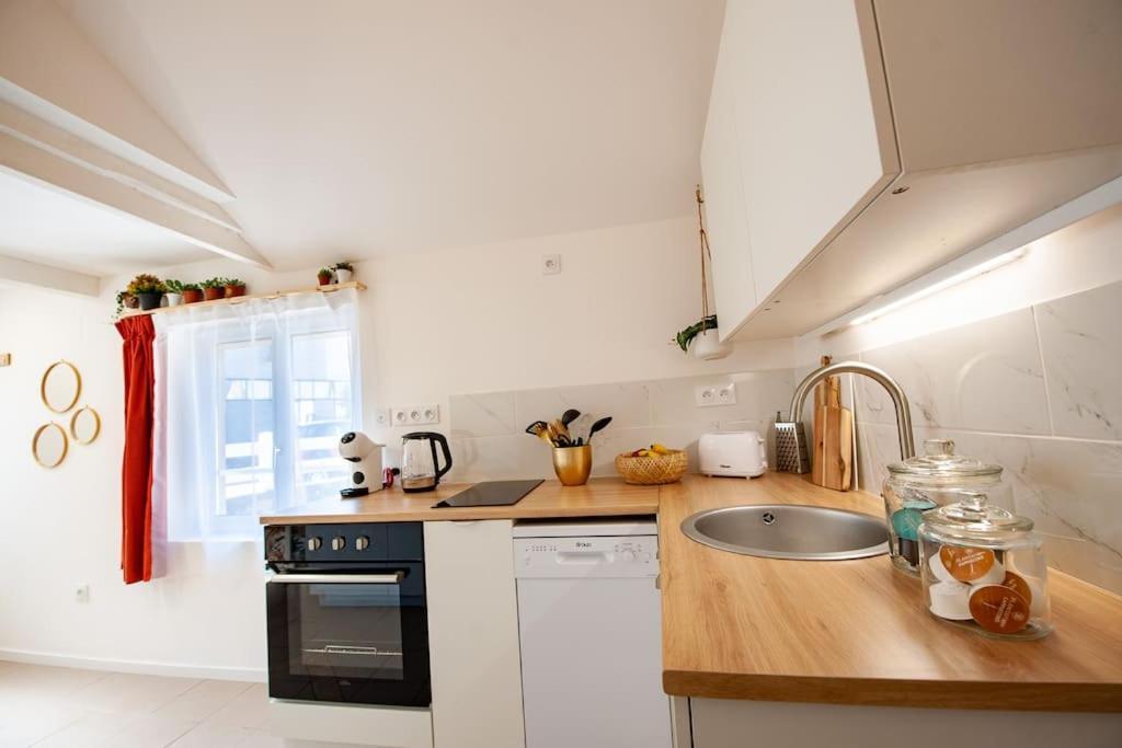 Le Cocoon - Appartement Dans Maison Du Xviieme Siecle Fougères Екстериор снимка